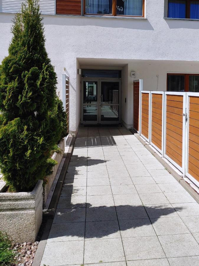 Swinoujscie Platan Patio 6 - Berry Apartments Ngoại thất bức ảnh