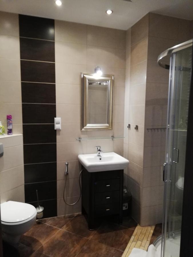 Swinoujscie Platan Patio 6 - Berry Apartments Ngoại thất bức ảnh
