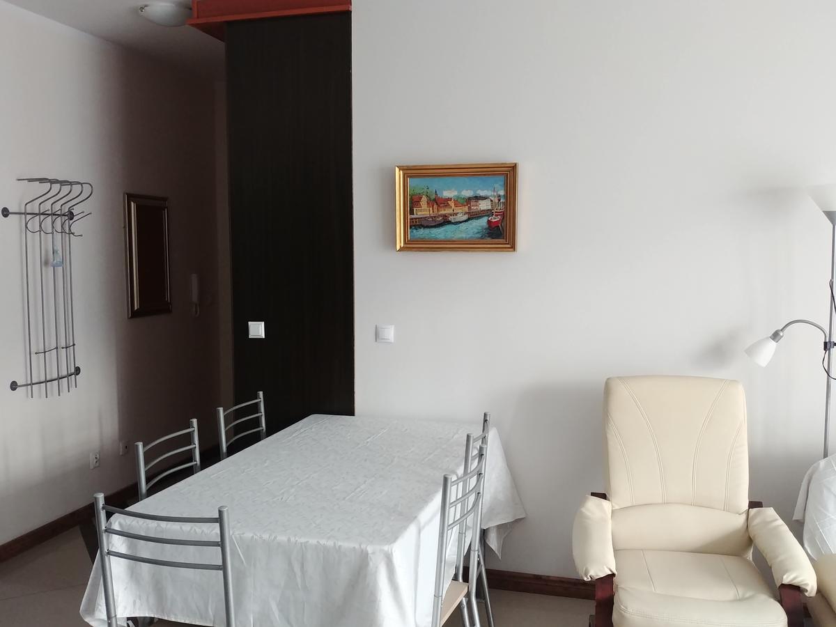 Swinoujscie Platan Patio 6 - Berry Apartments Ngoại thất bức ảnh