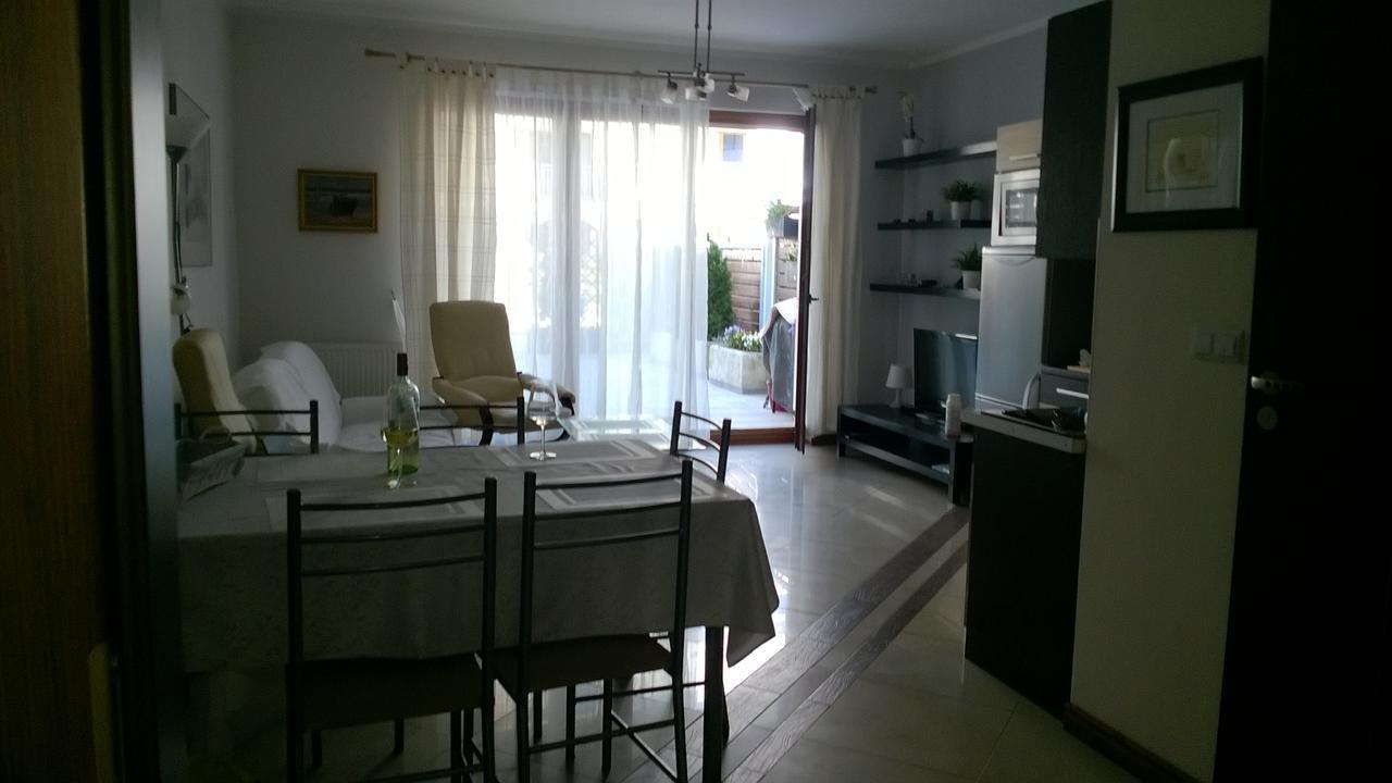 Swinoujscie Platan Patio 6 - Berry Apartments Ngoại thất bức ảnh